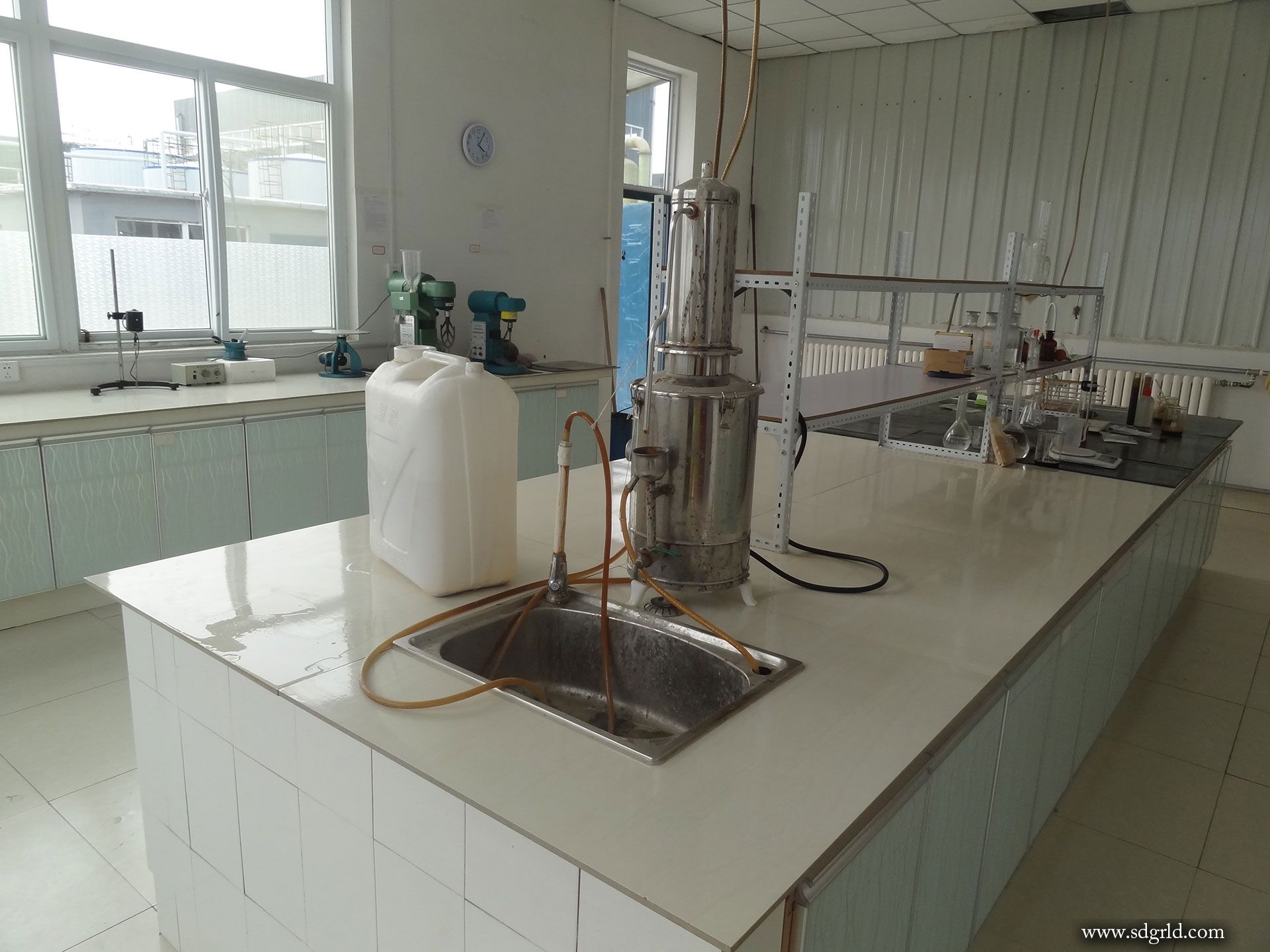 格瑞兰德实验室